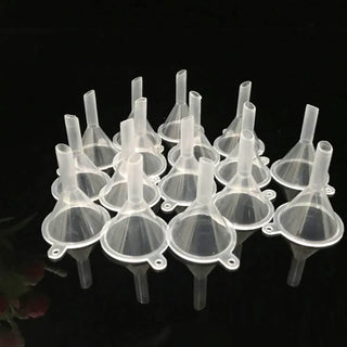 Plastic cones  (6 pieces )