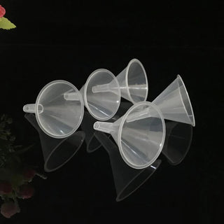 Plastic cones  (6 pieces )